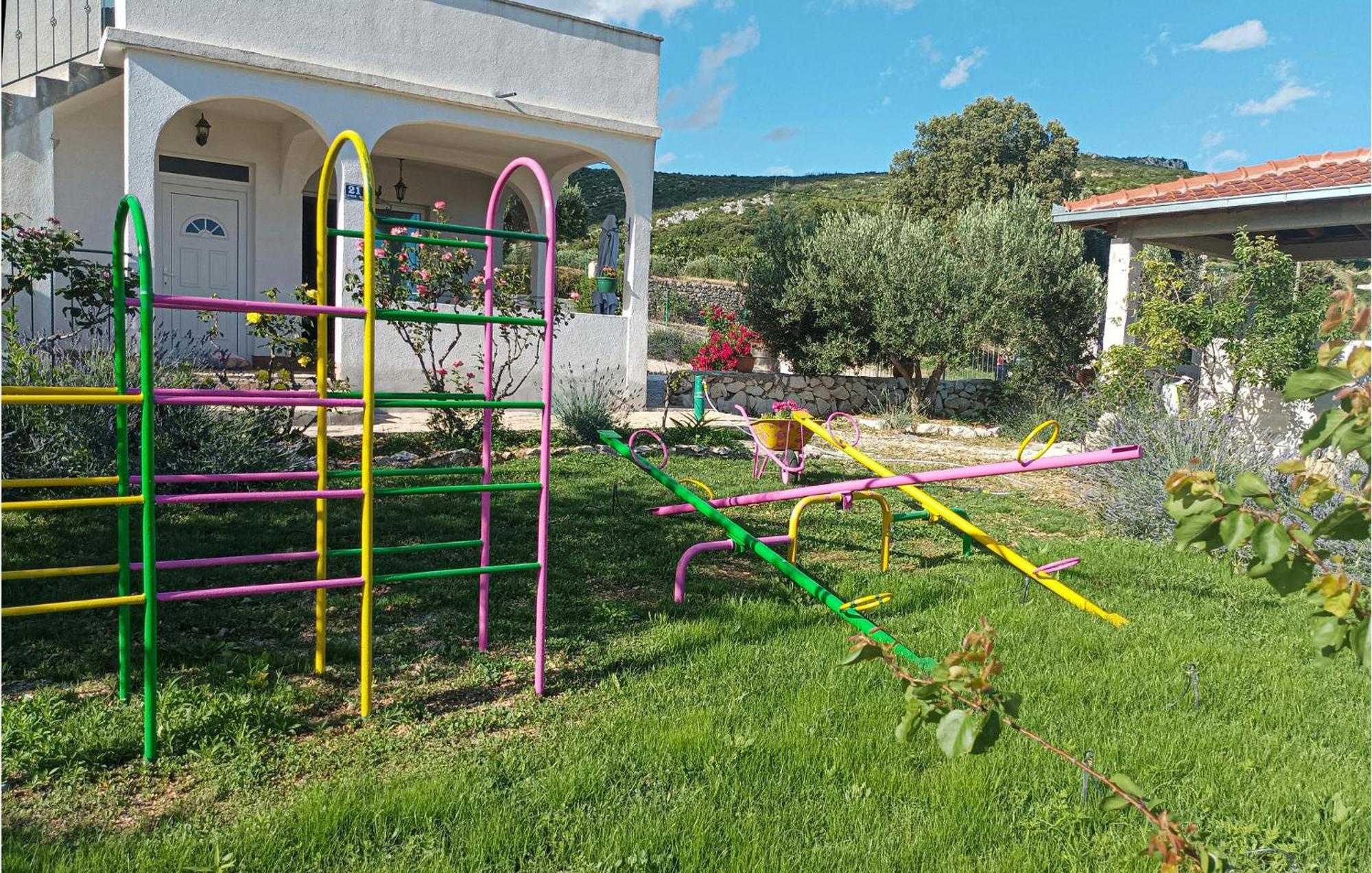 Gorgeous Home In Kastel Stafilic With Wifi ภายนอก รูปภาพ