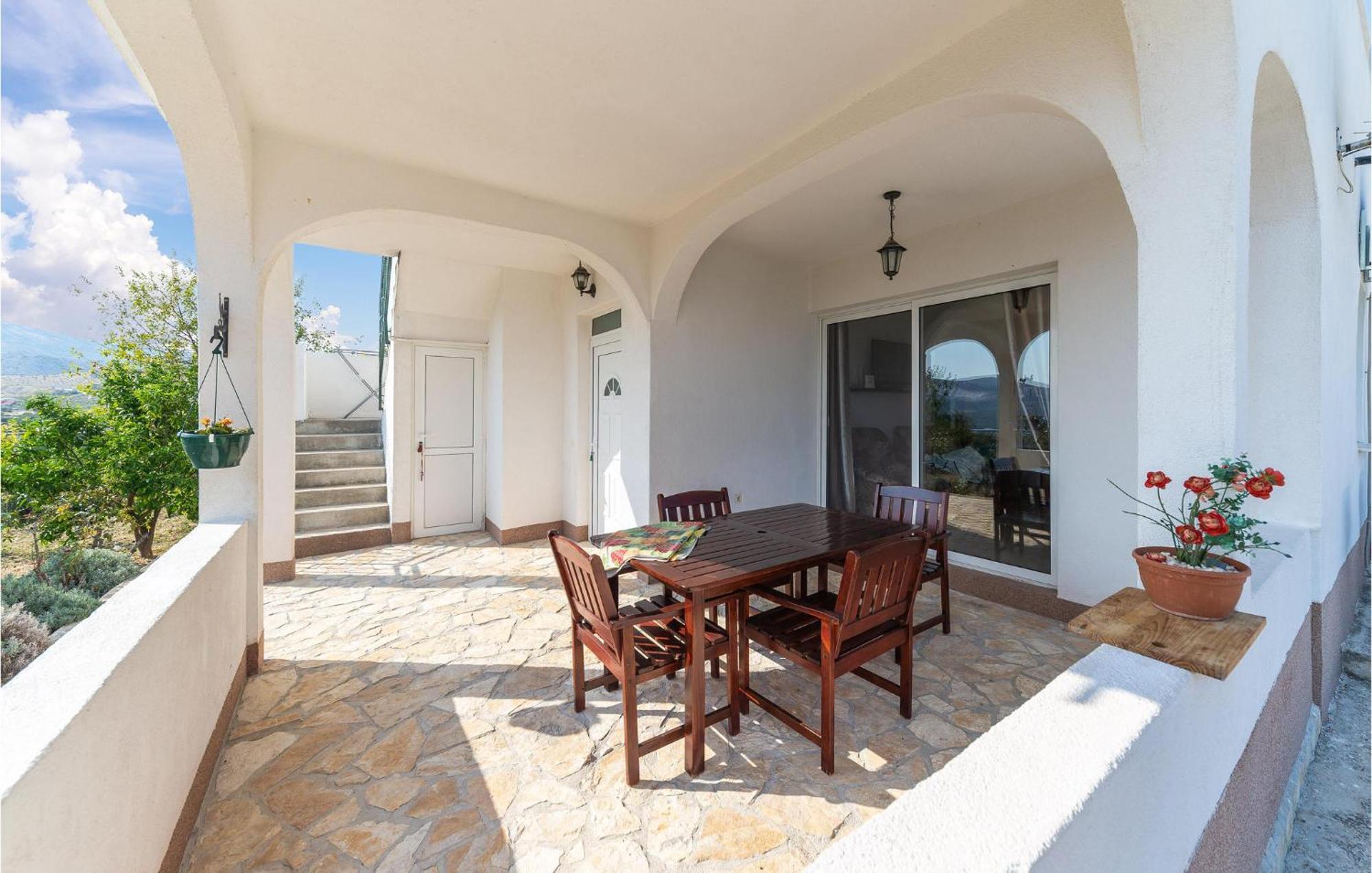 Gorgeous Home In Kastel Stafilic With Wifi ภายนอก รูปภาพ