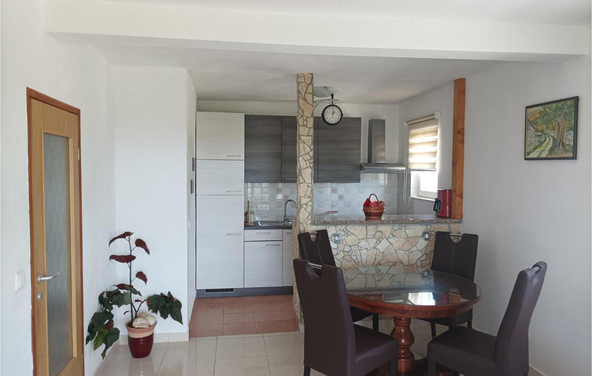 Gorgeous Home In Kastel Stafilic With Wifi ภายนอก รูปภาพ